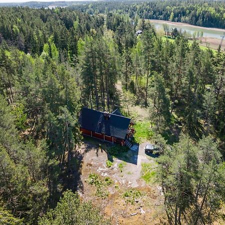 Lomahyppaeys Villa Nådendal Exteriör bild
