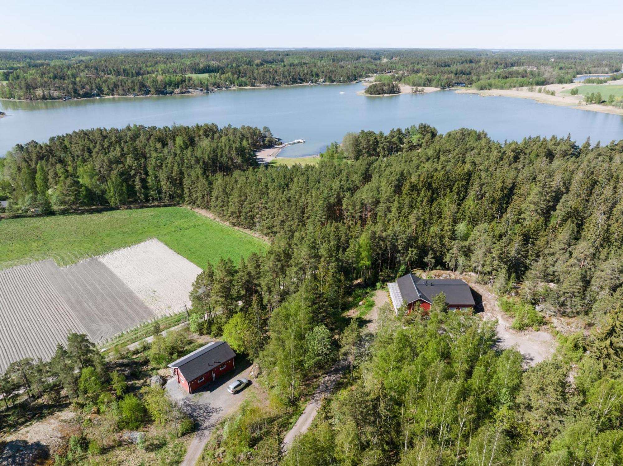 Lomahyppaeys Villa Nådendal Exteriör bild